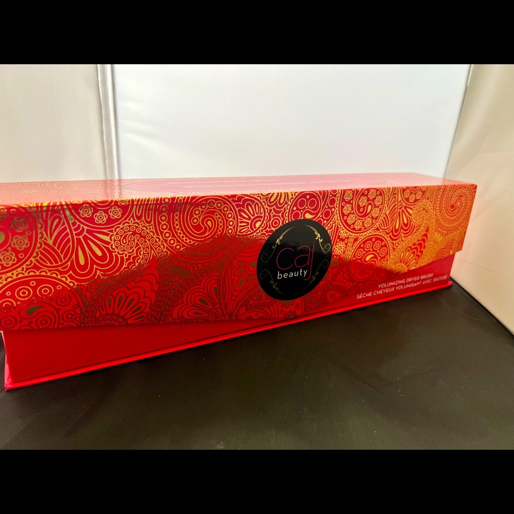 New Caj Volumizing dryer brush